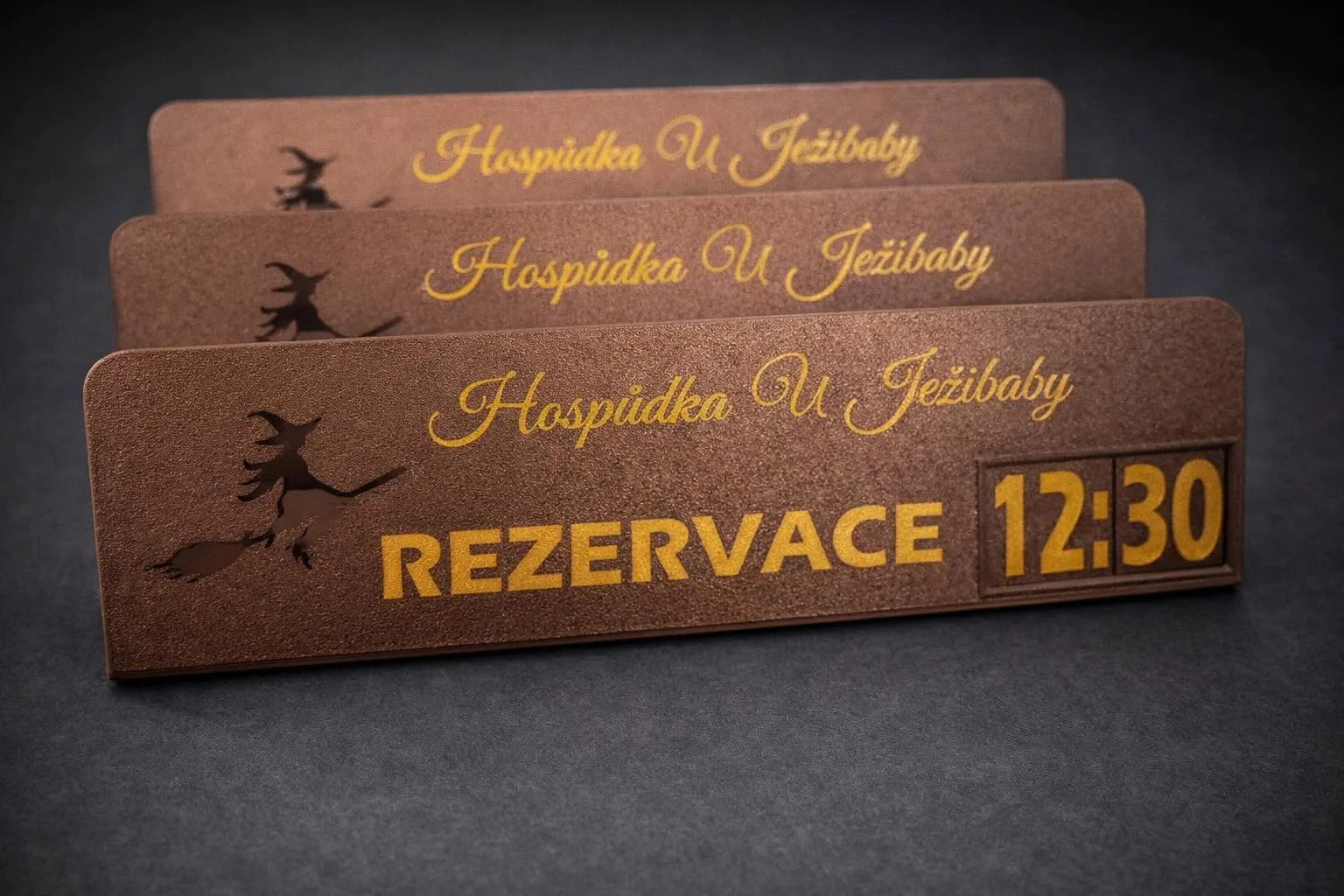 The final 3D-printed reservation signs